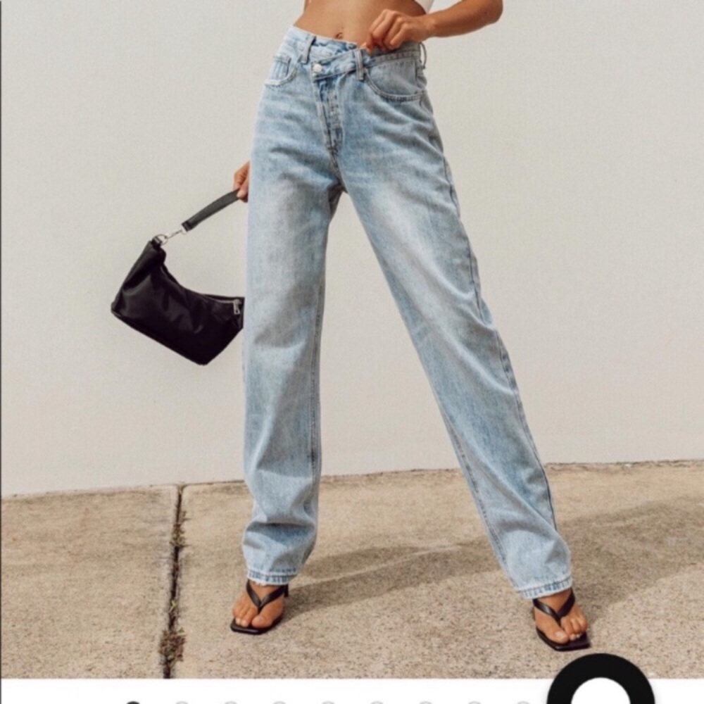PRINCESS POLLY | 6 HOLLY ASYMMETRIC JEANS BLUE - Picture 2 of 15